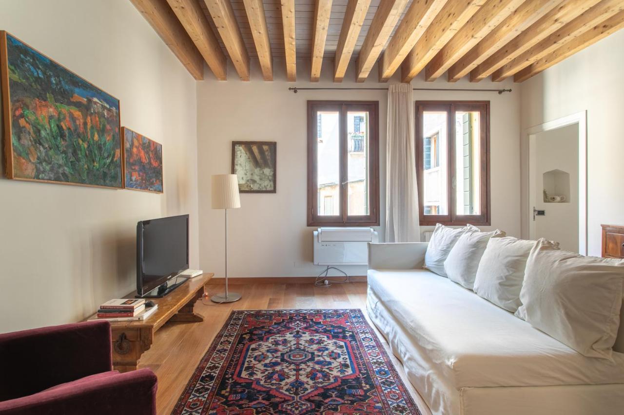 Calle Teatro Vecchio - Venezia Εξωτερικό φωτογραφία